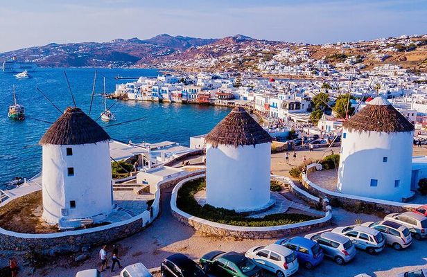 Half Day Private Tour Island with a Local in Mykonos