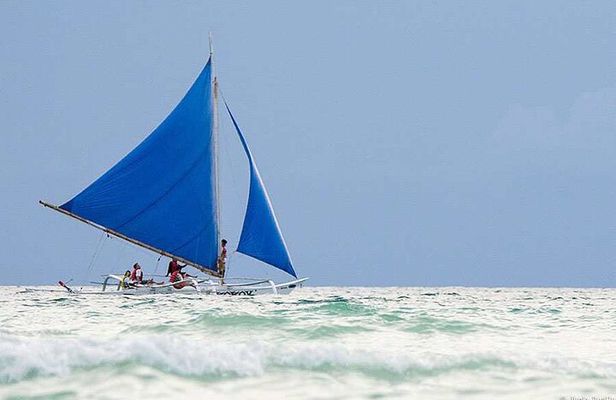 Paraw Sailing Day Tour