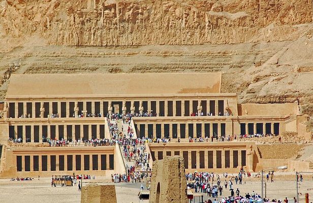 Full Day Tour to East and West Banks of Luxor