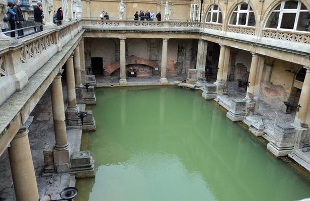 Gems of Bath – Private Walking Tour