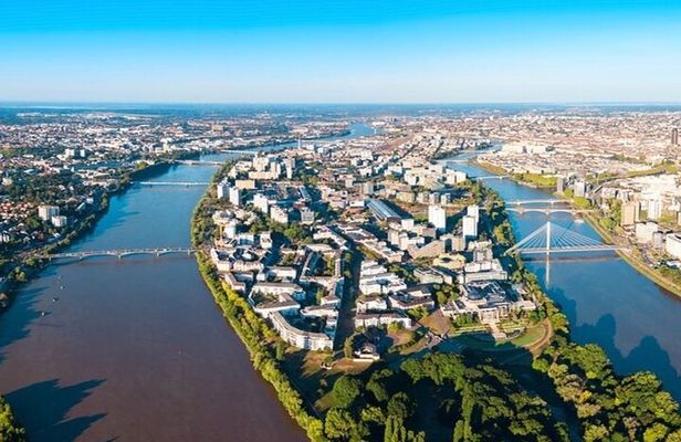 Nantes Must-see Attractions Walking Tour With A Guide
