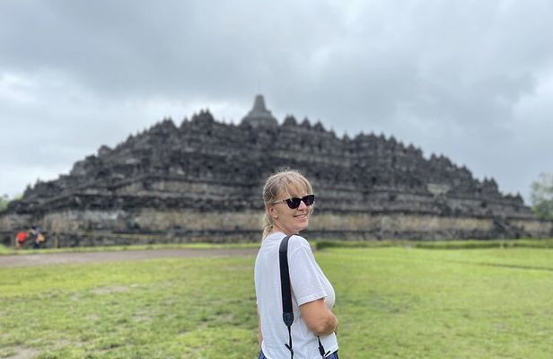 Merapi Jeep Sunrise, Borobudur Climb Up, Prambanan Temple Tour