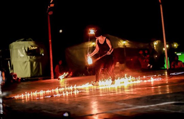 Evening Desert Safari Dubai with Live Shows and BBQ Dinner