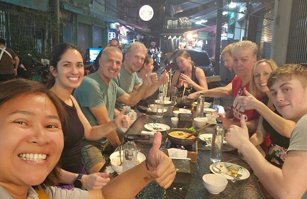 The Highest Rated Food Tour in Bangkok 10+ Tastings