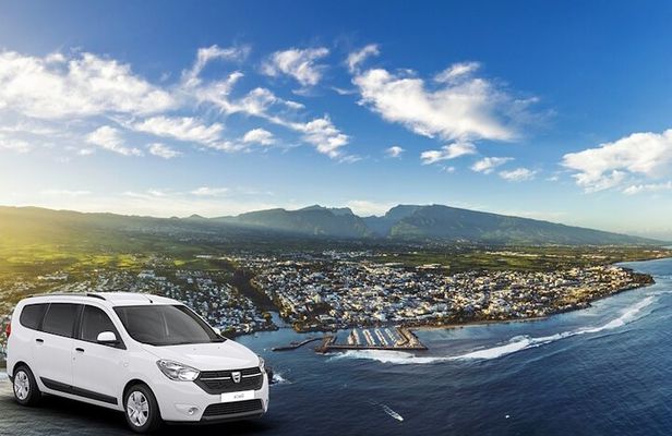 Private Full Tour of Reunion Island with Driver Guide