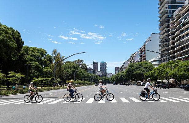 Small Group Palermo & Recoleta Bike Tour