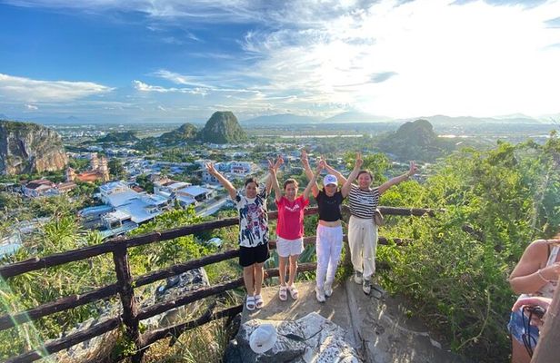 Marble Mountains Am Phu Cave and Monkey Mountain Sunset Tour 