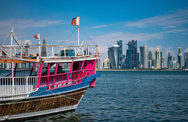 Doha Qatar: Sightseen Doha City and Dhow Boat Ride (Private Tour)
