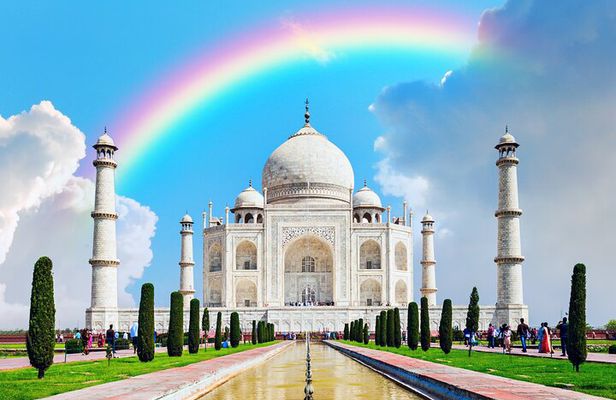 Private Full-Day Taj Mahal and Agra Fort Tour from New Delhi
