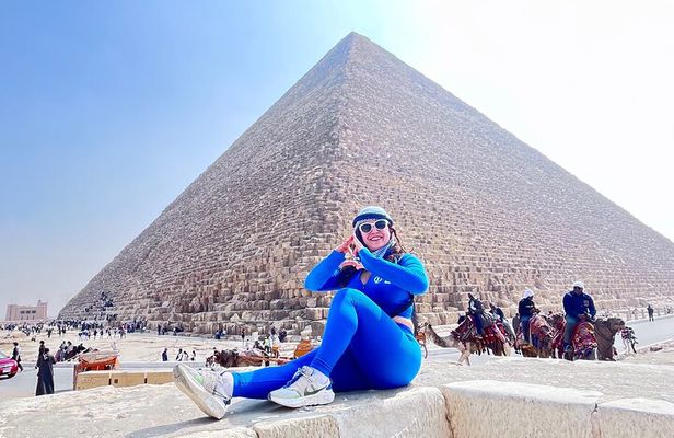 Vip Tour Giza pyramids, sphinx with Camel Ride and Vip lunch