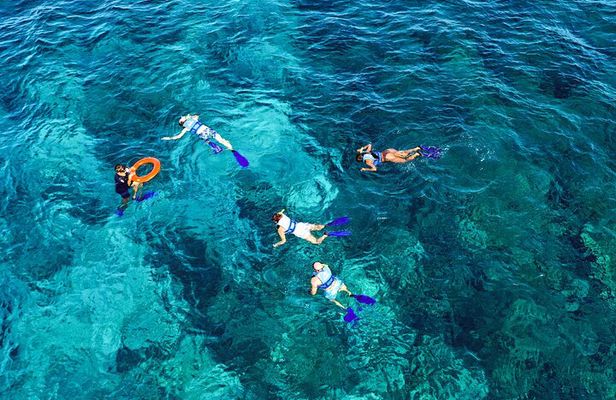 Isla Mujeres Catamaran, Open Bar & Optional Buffet and pick up
