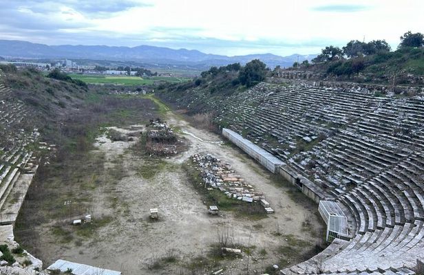 Kusadasi Day Trips Magnesia, Train Museum Turkish Bath Private 