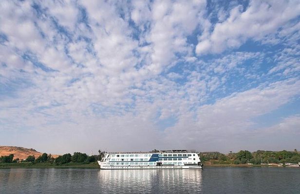 4-Day Private Nile Cruise From Aswan to Luxor (VIP Experience)