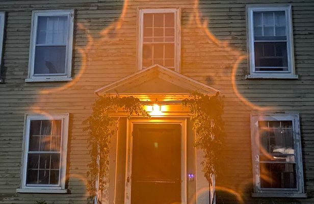 A Ghost Hunting Tour Specters and Apparitions in Salem