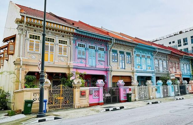Joo Chiat Street Walking Tour: Discover Heritage Gems 