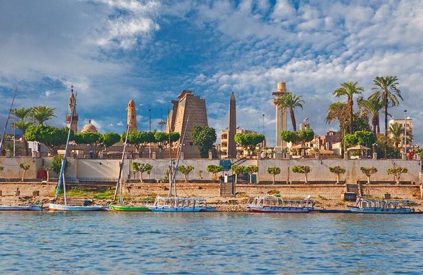 Private Luxor Highlights in 2 Days with Transfers and Guide