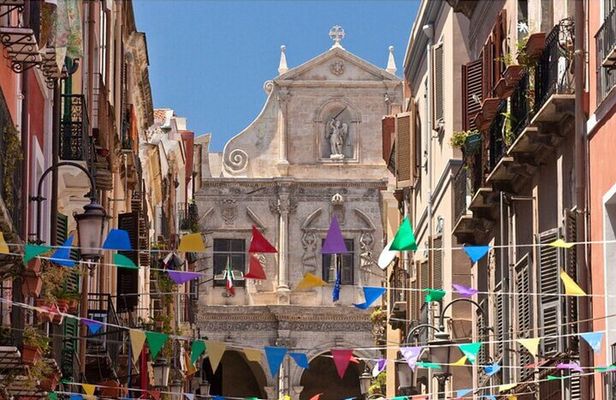 Cagliari : Highlights and Hidden Gems Walking Tour With A guide