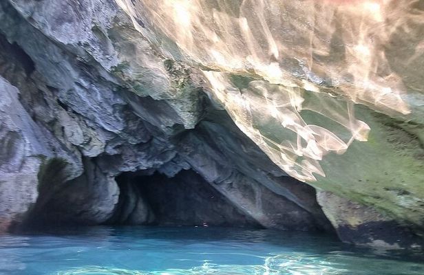 Blue and Green Cave Tour from Dubrovnik,private speed boats