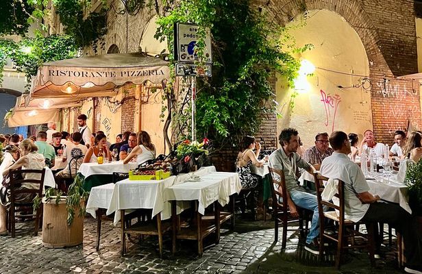 Rome Food Tour: 7+ Tastings & Wines in Trastevere