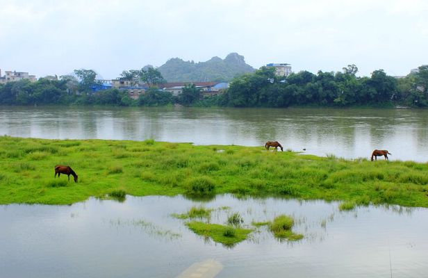 Yangshuo: 2-Day Highlights All Inclusive Tour