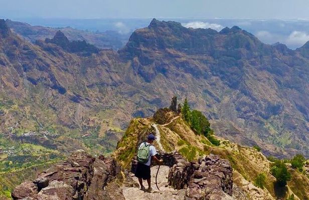 Best of São Vicente & Santo Antão – 2 Days: Car, Ferry & Guide