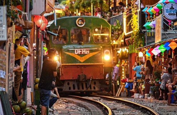 Hanoi Street Food Tour with Train Street