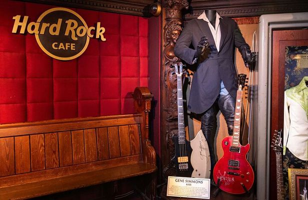 Hard Rock London Walking Tour