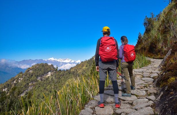 Inca Trail 4-Day/ 3-Night Trek to Machu Picchu with Expert Guides