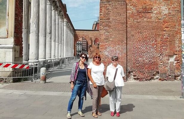Milan Historic Walking Tour with a Guide