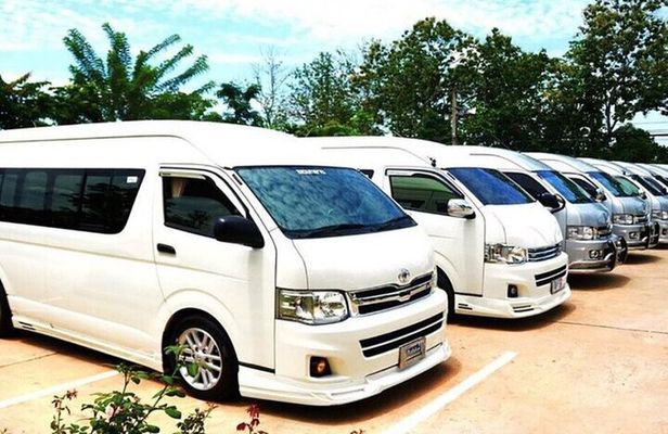 Chiang Rai: Luxury Slow Boat to Luang Prabang 2D1N
