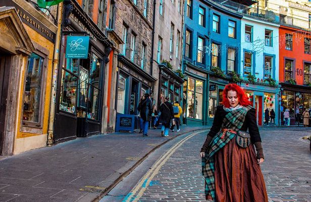 Magical Walking Tour in Edinburgh