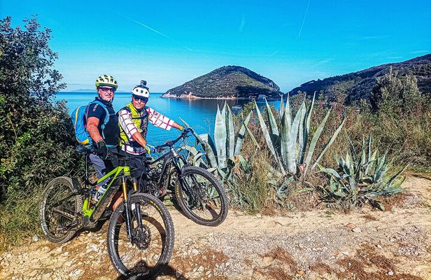 E-bike Experience • Tour of Portoferraio by e-bike