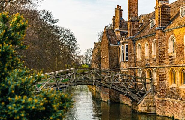 Cambridge’s Hidden Gems: A Private Historical Walk