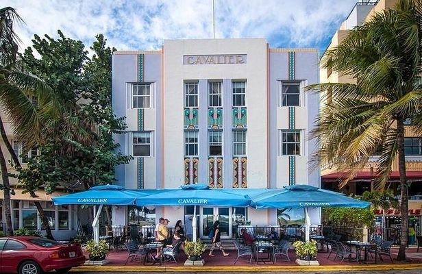 Miami Beach Art Deco Private Tour With Cocktails