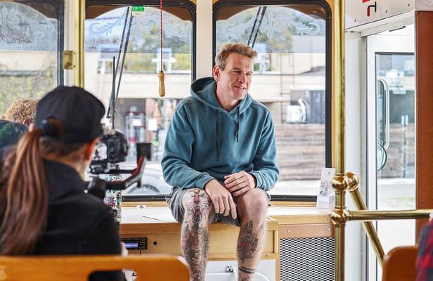 St. Pete’s Must-Do Murals Tour — The Premier Street Art Trolley