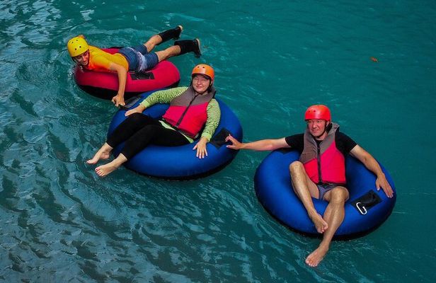 Tubing Río Celeste: Adventure Experiences in Nature