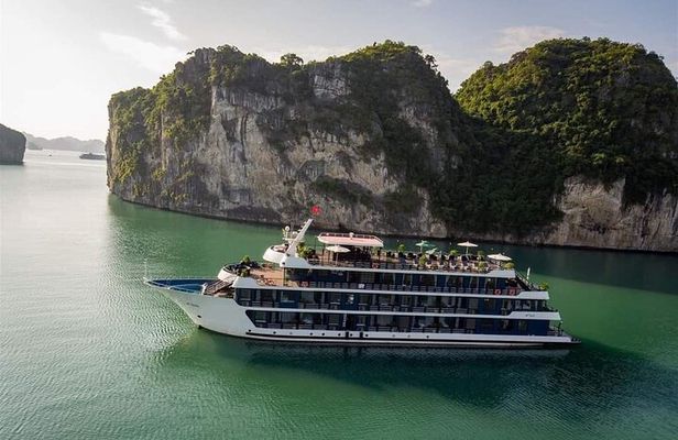 Rosy Cruise Halong & Lan Ha Bay Luxury 5 Star Cruise (2D1N)