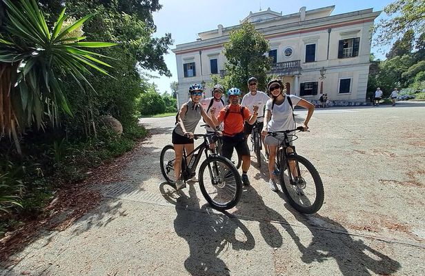Private Sightseeing Tour in Corfu Town by Electric Mountain Bike