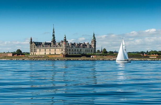 Easy Tour; Kronborg Castle and Frederiksborg Palace