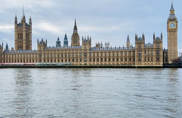 From Heathrow Airport to 5 Hour Private Tour in London