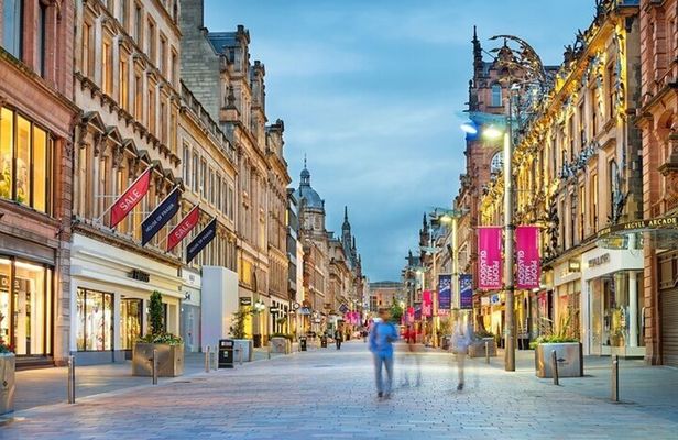 Glasgow Must-See Attractions Walking Tour with A Guide