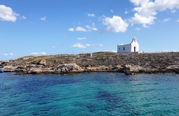 Fun swimming cruise on a Pirate Boat from Paros