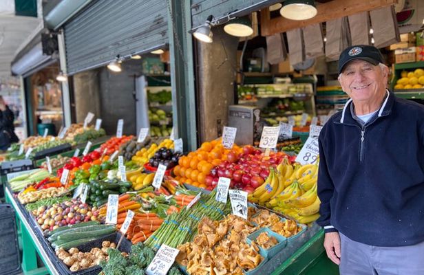 Private Pike Place Market Tour and Cooking Class with a Local