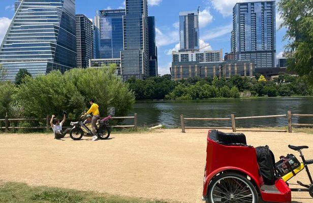 Guided Private Electric Pedicab Tour of Austin