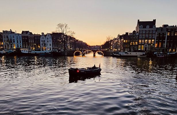 Small Group Amsterdam Evening Cruise
