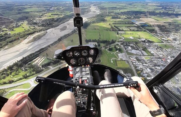 Helicopter trial Flight. Have a go at being the pilot