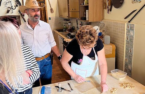 Lucca Farmhouse Cooking Class or Traditional Tuscan Meal