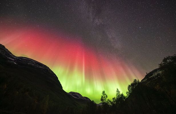 A Quest to find the Northern Lights, Tromsø (small group size)