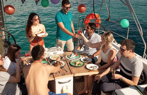 Athens Private Morning Sailing Cruise with Greek Gastronomy