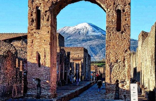 Pompeii Skip the Line Shared Group Tour